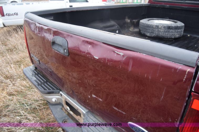 image for item L1205 2000 Ford F250 Super Duty SuperCab pickup truck