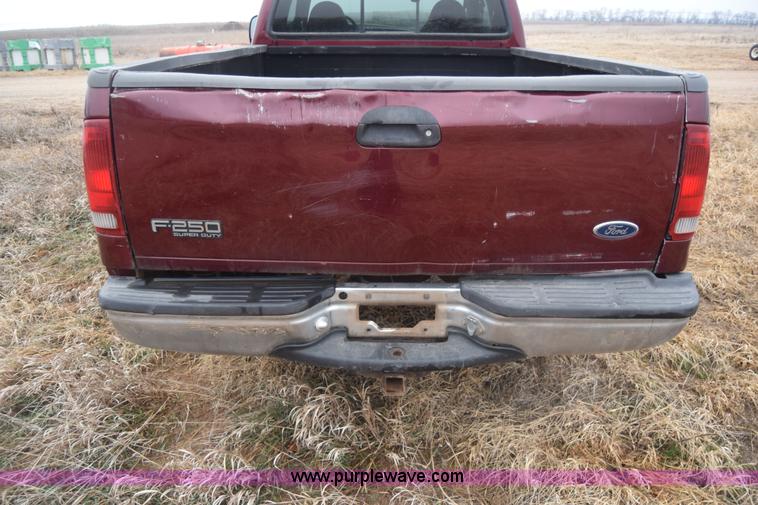 image for item L1205 2000 Ford F250 Super Duty SuperCab pickup truck