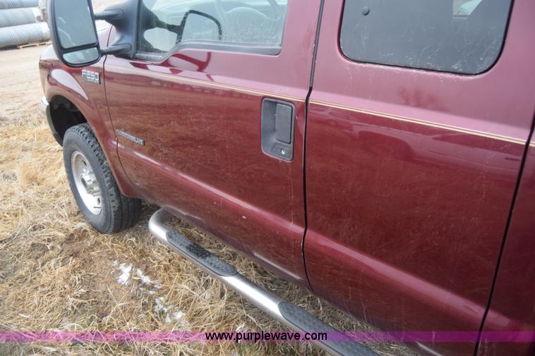 image for item L1205 2000 Ford F250 Super Duty SuperCab pickup truck