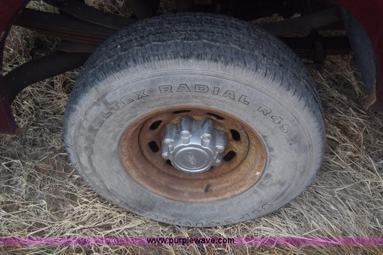 image for item L1205 2000 Ford F250 Super Duty SuperCab pickup truck