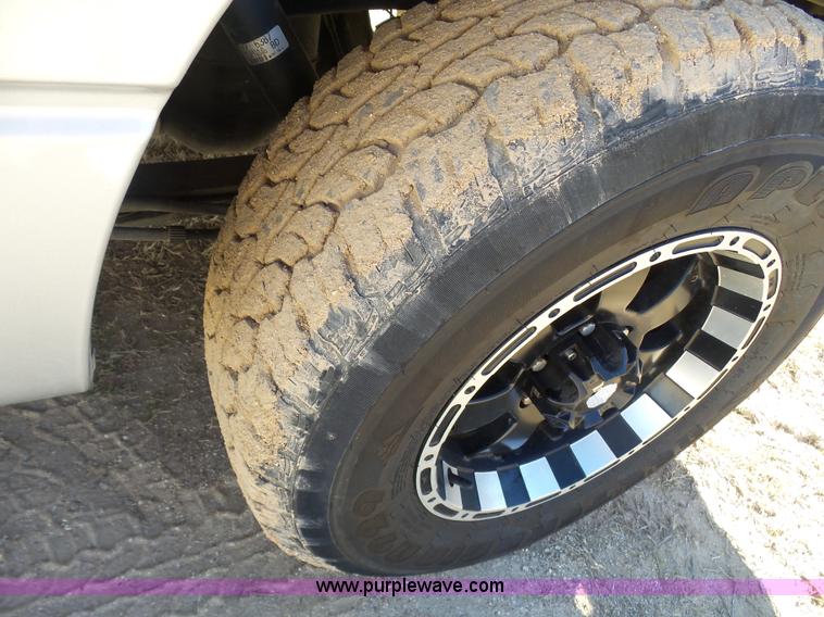 image for item L1516 2009 Ford F150 XLT SuperCab pickup truck