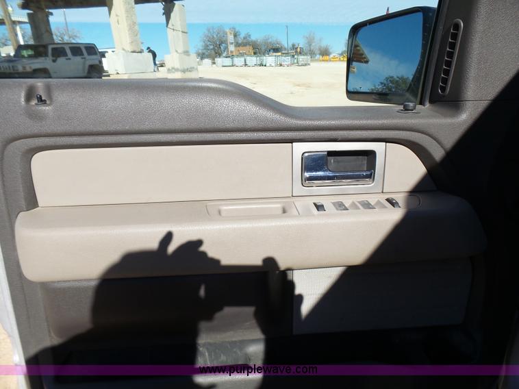 image for item L1516 2009 Ford F150 XLT SuperCab pickup truck