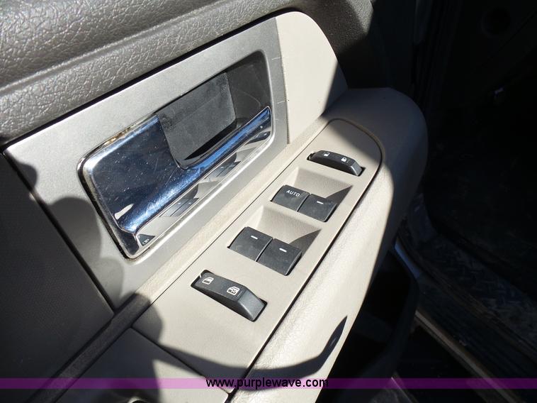 image for item L1516 2009 Ford F150 XLT SuperCab pickup truck