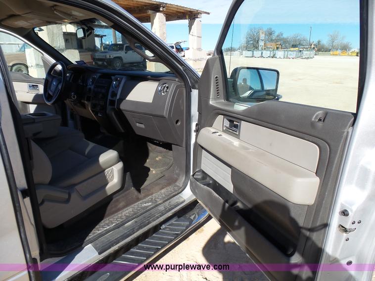 image for item L1516 2009 Ford F150 XLT SuperCab pickup truck