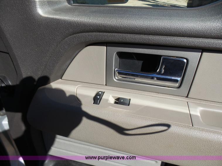 image for item L1516 2009 Ford F150 XLT SuperCab pickup truck