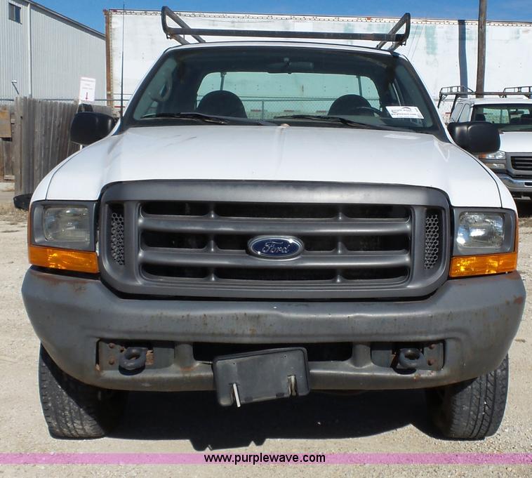 image for item L3649 1999 Ford F250 Super Duty XL SuperCab pickup truck