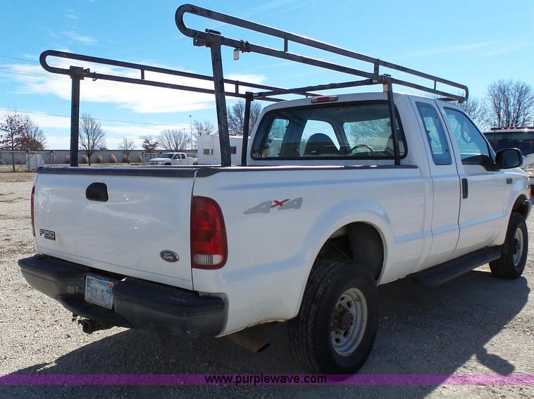 image for item L3649 1999 Ford F250 Super Duty XL SuperCab pickup truck