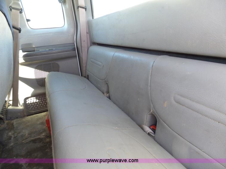 image for item L3649 1999 Ford F250 Super Duty XL SuperCab pickup truck