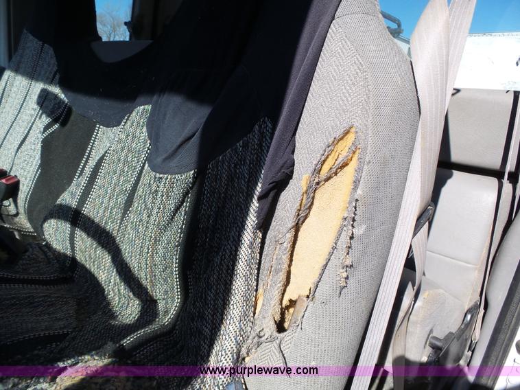 image for item L3649 1999 Ford F250 Super Duty XL SuperCab pickup truck