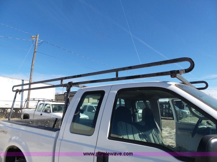 image for item L3649 1999 Ford F250 Super Duty XL SuperCab pickup truck