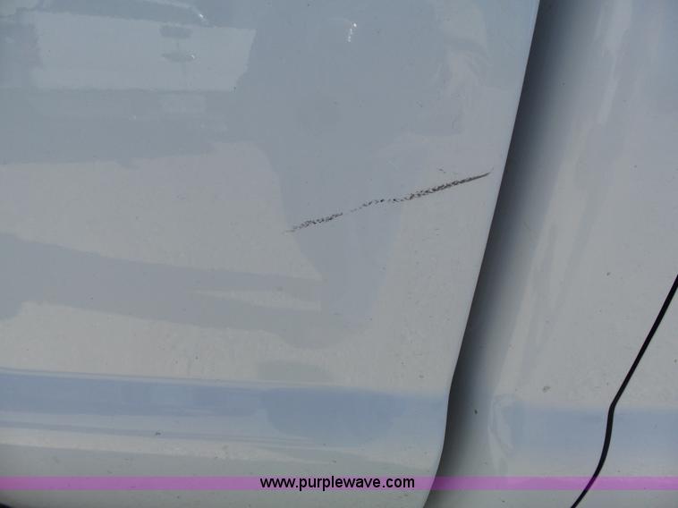 image for item L3649 1999 Ford F250 Super Duty XL SuperCab pickup truck