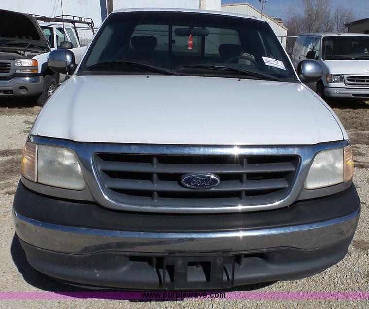 image for item L3651 2001 Ford F150 SuperCab pickup truck