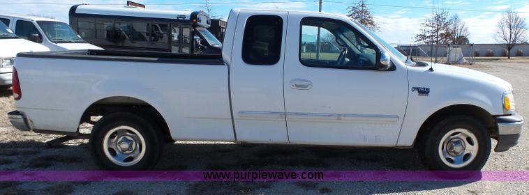 image for item L3651 2001 Ford F150 SuperCab pickup truck