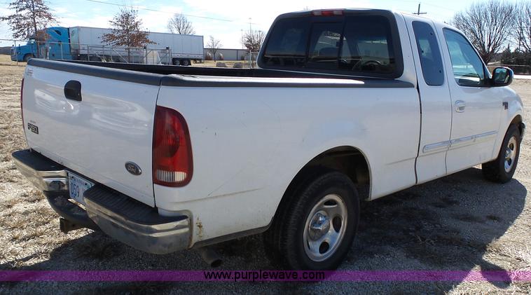 image for item L3651 2001 Ford F150 SuperCab pickup truck