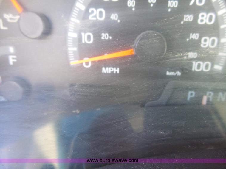 image for item L3651 2001 Ford F150 SuperCab pickup truck