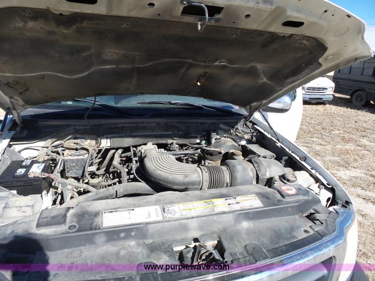 image for item L3651 2001 Ford F150 SuperCab pickup truck