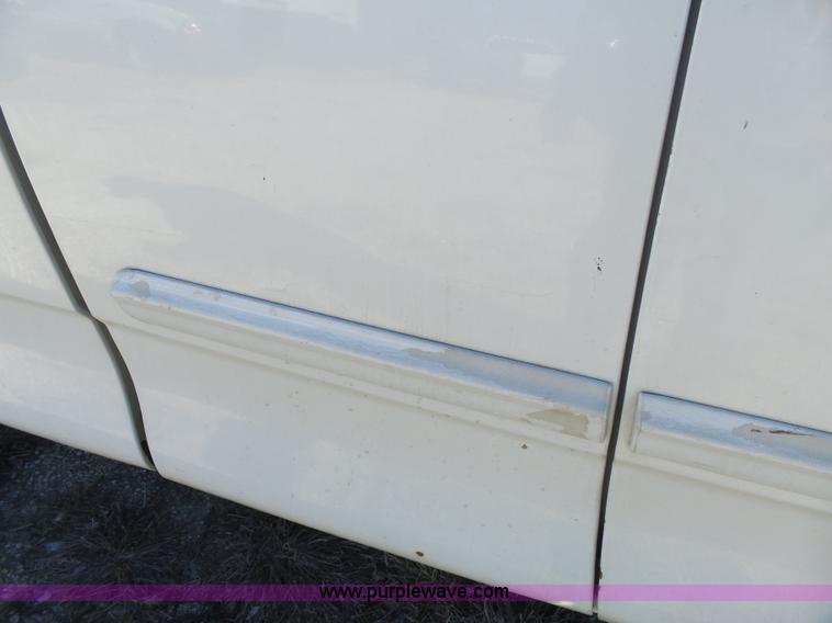 image for item L3651 2001 Ford F150 SuperCab pickup truck