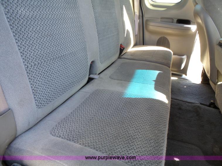 image for item L3651 2001 Ford F150 SuperCab pickup truck