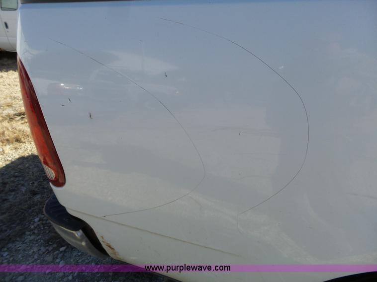 image for item L3651 2001 Ford F150 SuperCab pickup truck