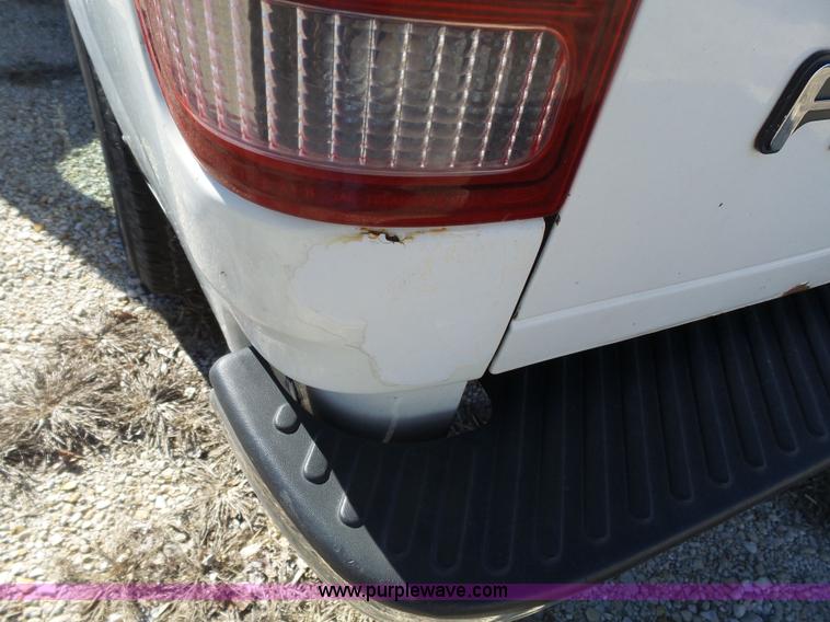 image for item L3651 2001 Ford F150 SuperCab pickup truck