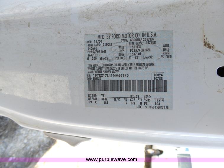 image for item L3651 2001 Ford F150 SuperCab pickup truck