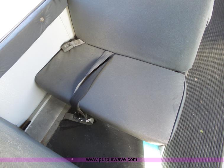 image for item L3654 2001 GMC Savana G3500 Cargo shuttle bus