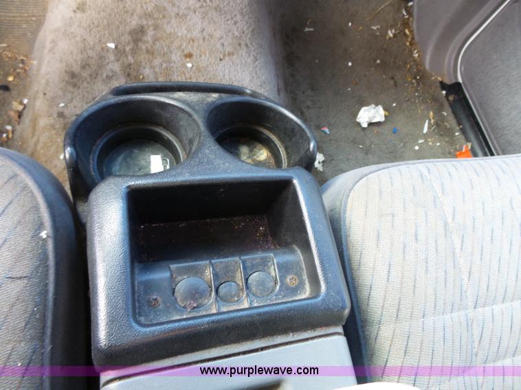 image for item L3655 1994 Ford Ranger SuperCab pickup truck