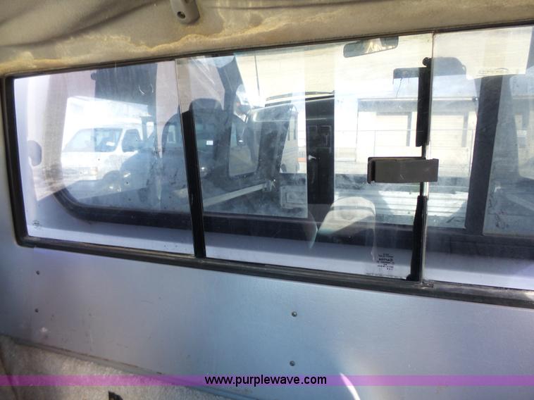 image for item L3655 1994 Ford Ranger SuperCab pickup truck