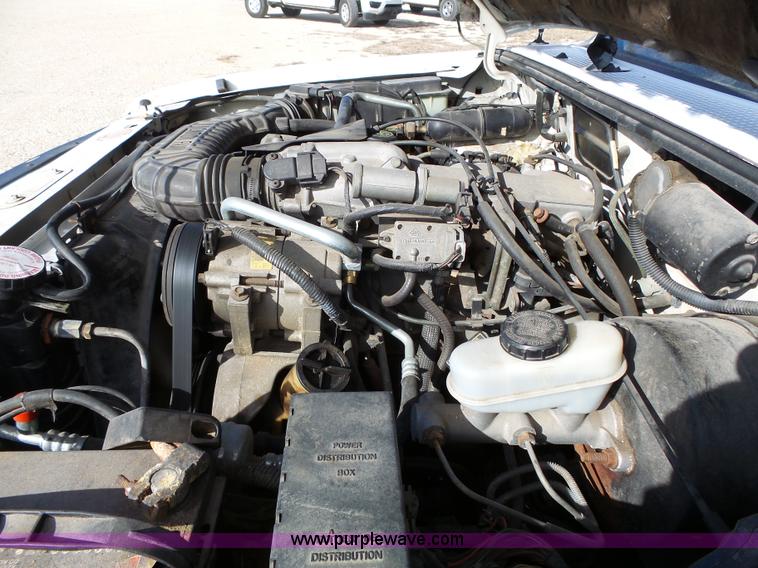 image for item L3655 1994 Ford Ranger SuperCab pickup truck