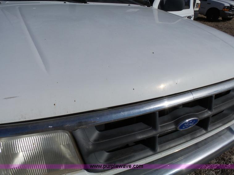 image for item L3655 1994 Ford Ranger SuperCab pickup truck