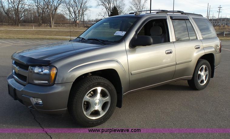 image for item L3669 2006 Chevrolet TrailBlazer LT SUV