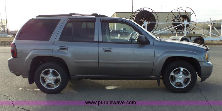image for item L3669 2006 Chevrolet TrailBlazer LT SUV