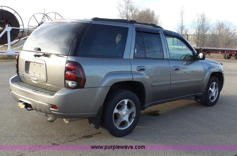 image for item L3669 2006 Chevrolet TrailBlazer LT SUV