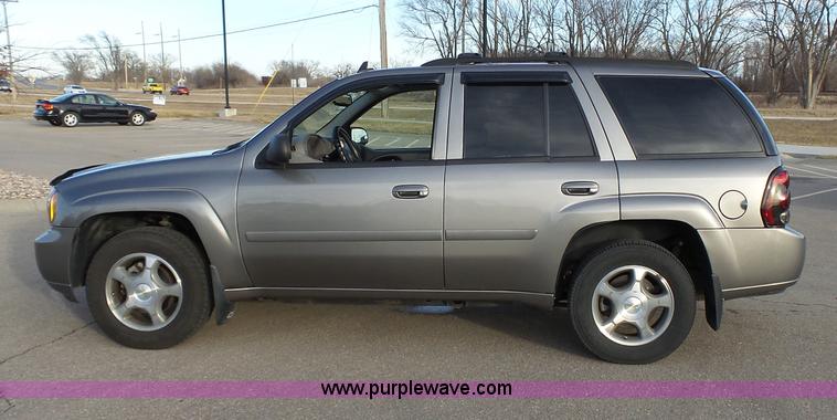 image for item L3669 2006 Chevrolet TrailBlazer LT SUV