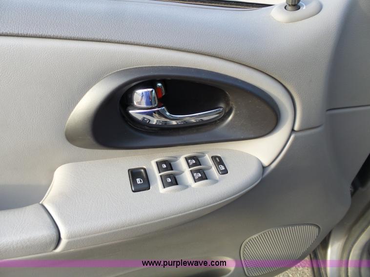 image for item L3669 2006 Chevrolet TrailBlazer LT SUV