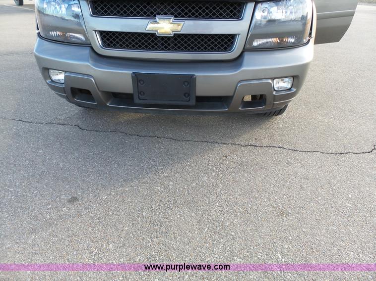 image for item L3669 2006 Chevrolet TrailBlazer LT SUV