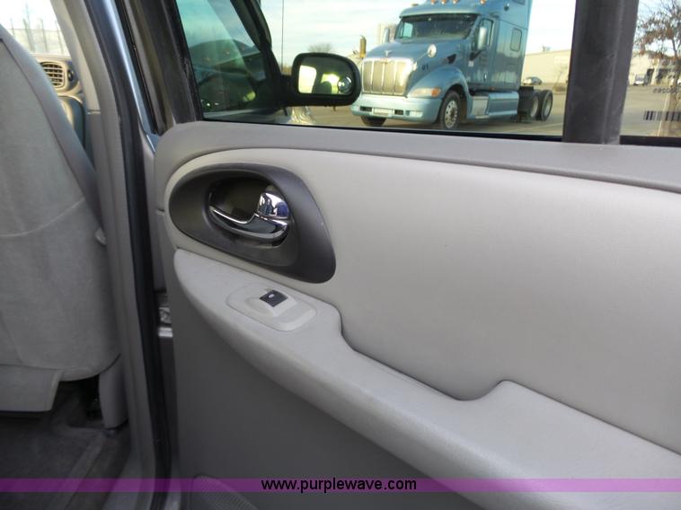 image for item L3669 2006 Chevrolet TrailBlazer LT SUV