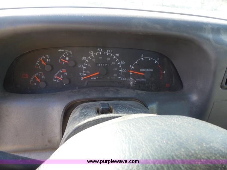 image for item L3674 2000 Ford F350 Super Duty XL flatbed pickup truck