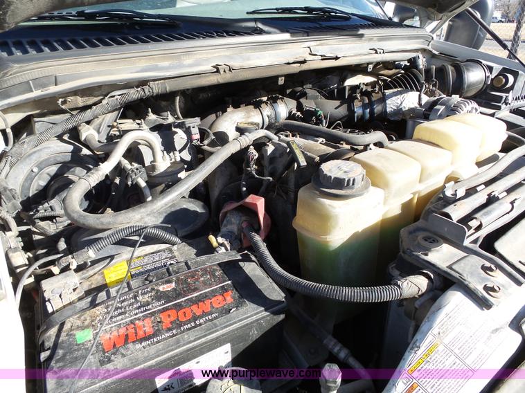 image for item L3674 2000 Ford F350 Super Duty XL flatbed pickup truck