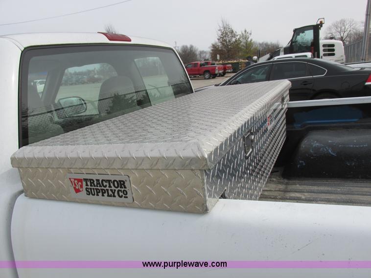 image for item L4240 1998 Chevrolet S10 LS Ext. Cab pickup truck