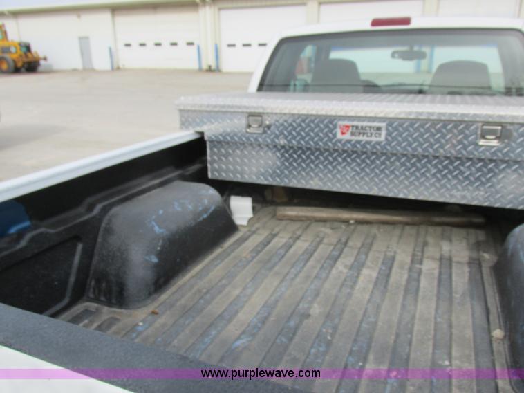 image for item L4240 1998 Chevrolet S10 LS Ext. Cab pickup truck