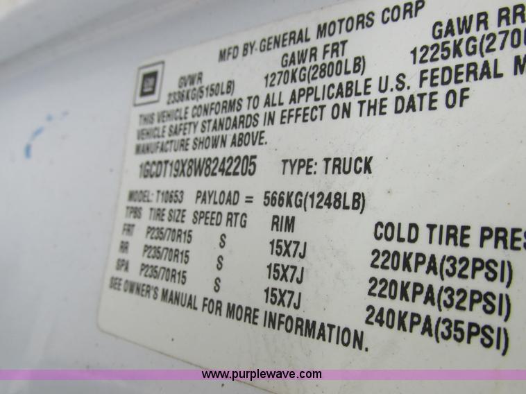 image for item L4240 1998 Chevrolet S10 LS Ext. Cab pickup truck