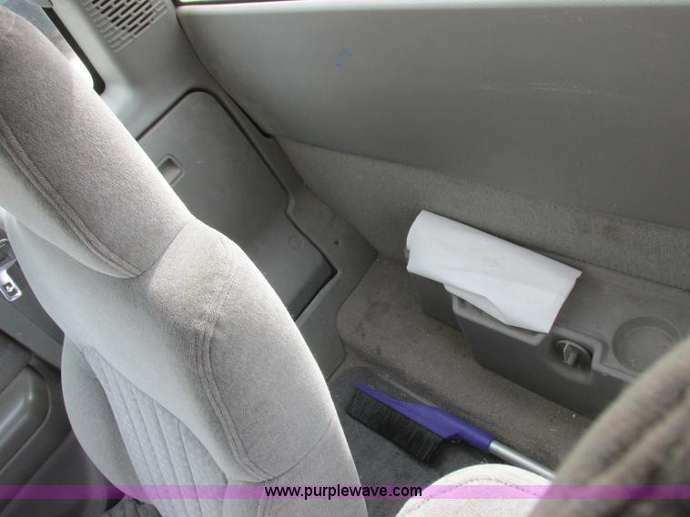 image for item L4240 1998 Chevrolet S10 LS Ext. Cab pickup truck