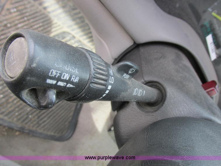 image for item L4240 1998 Chevrolet S10 LS Ext. Cab pickup truck