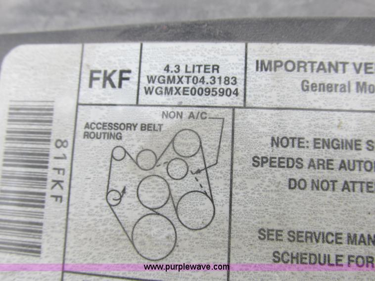 image for item L4240 1998 Chevrolet S10 LS Ext. Cab pickup truck