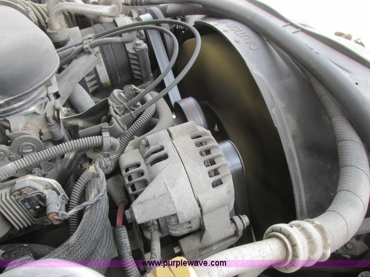 image for item L4240 1998 Chevrolet S10 LS Ext. Cab pickup truck