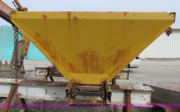 image for item L4241 Highway Equipment MP8 spreader