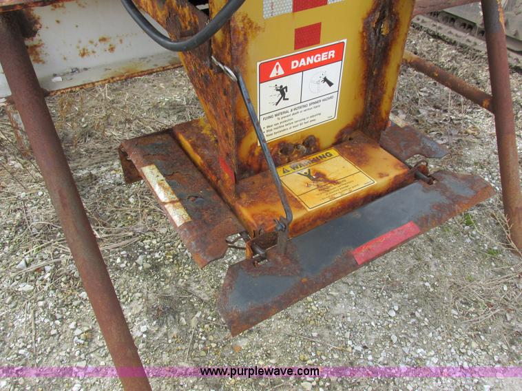 image for item L4241 Highway Equipment MP8 spreader