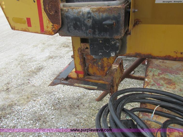 image for item L4241 Highway Equipment MP8 spreader