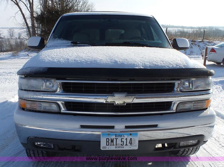image for item L5530 2001 Chevrolet Tahoe SUV
